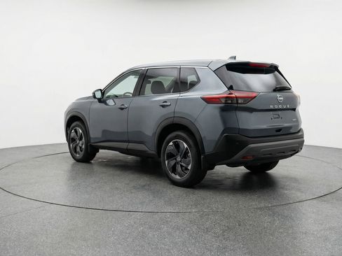 Used 2025 Nissan Rogue SV image 6