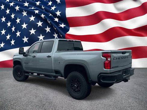 Used 2024 Chevrolet Silverado 2500 ZR2 w/ Technology Package AWD/4WD image 12