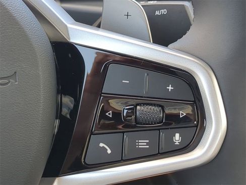 New 2026 BMW 330i Sedan w/ M Sport Package image 27