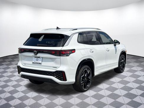 New 2026 Volkswagen Tiguan SEL R-Line AWD/4WD image 9