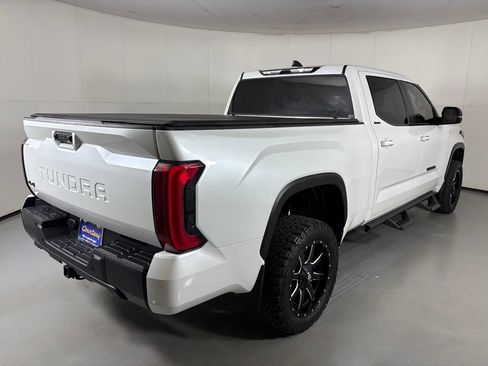 Used 2024 Toyota Tundra Limited AWD/4WD image 8