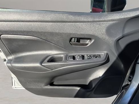 Used 2024 Nissan Versa S w/ S Plus Package image 17