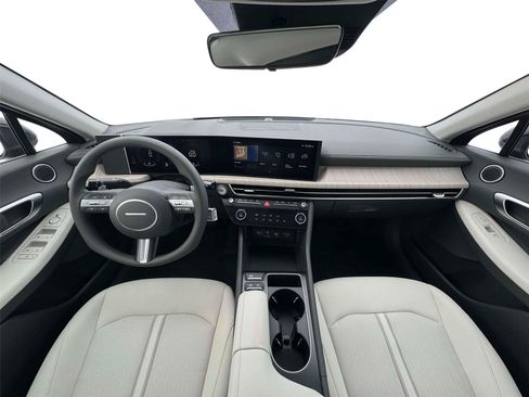 New 2026 Hyundai Sonata Blue FWD image 32