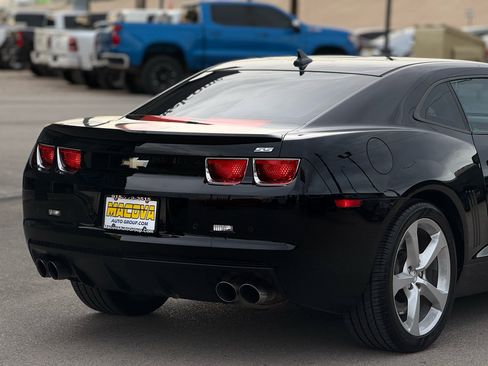 Used 2013 Chevrolet Camaro SS image 9