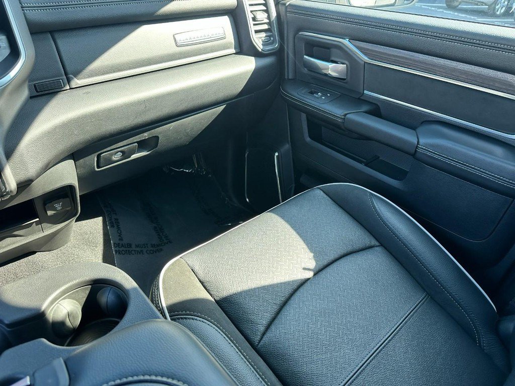 Used 2026 RAM 2500 Laramie AWD/4WD image 15