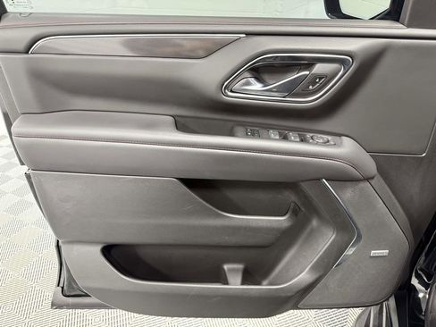 Used 2022 Chevrolet Tahoe RST w/ Luxury Package image 12