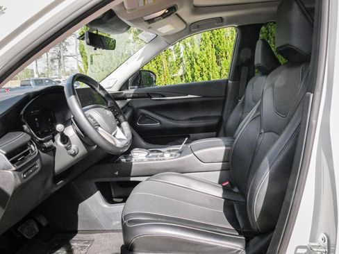 Used 2024 INFINITI QX60 Sensory image 7