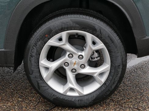 New 2026 Chevrolet Trax LS w/ LS Convenience Package image 3