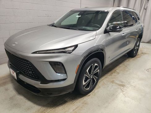 New 2026 Buick Enclave Sport Touring w/ Power Package image 18