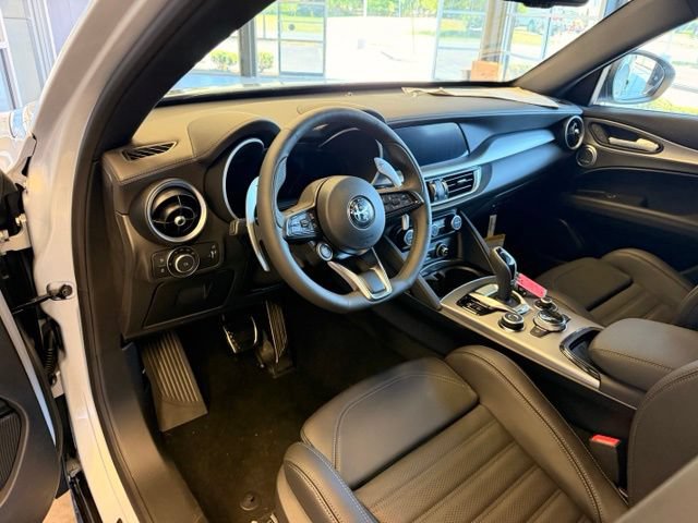 New 2026 Alfa Romeo Stelvio Sprint AWD/4WD image 16