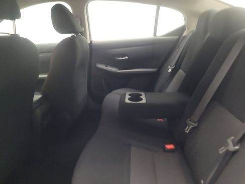 Used 2022 Nissan Sentra SV FWD image 18