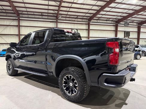 Used 2024 Chevrolet Silverado 1500 ZR2 AWD/4WD image 7