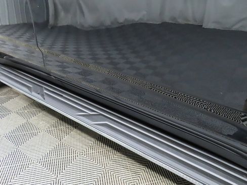 Used 2024 Chevrolet Tahoe High Country image 54