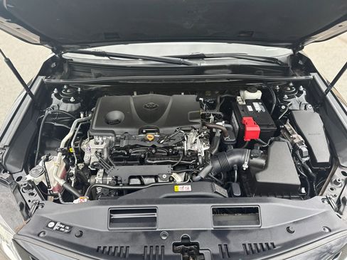 Used 2020 Toyota Camry SE image 12