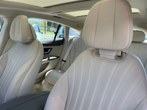 Used 2022 Mercedes-Benz EQS 450+ Sedan image 29