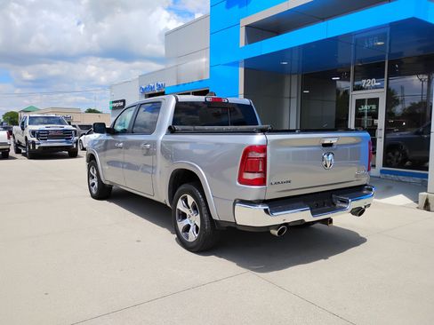 Used 2022 RAM 1500 Laramie AWD/4WD image 9