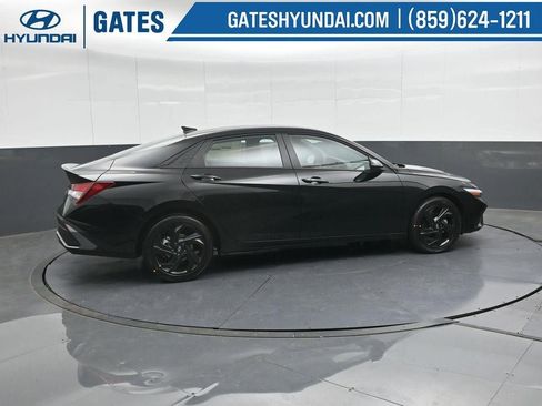 New 2026 Hyundai Elantra Sport image 3