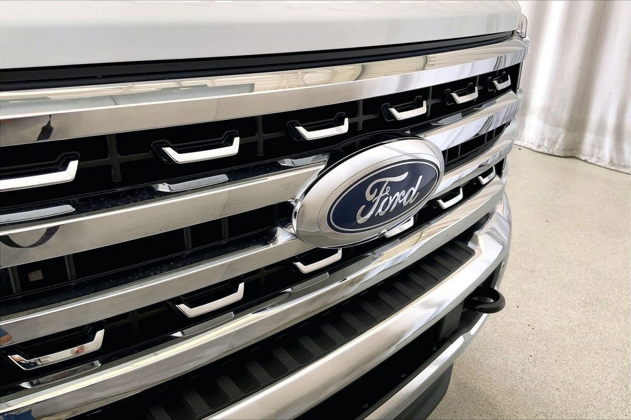 Used 2026 Ford F350 Lariat AWD/4WD image 29