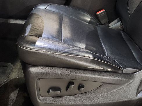 Used 2018 GMC Yukon XL SLT image 44