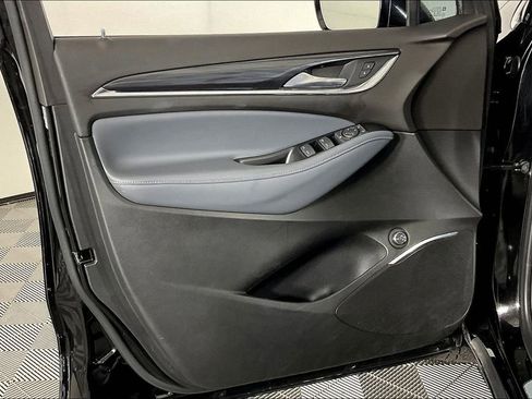 Used 2022 Buick Enclave Essence w/ Sport Touring Edition image 24