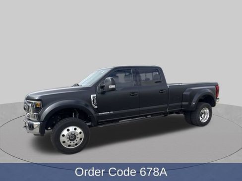 Used 2021 Ford F450 Lariat w/ Lariat Value Package AWD/4WD image 4