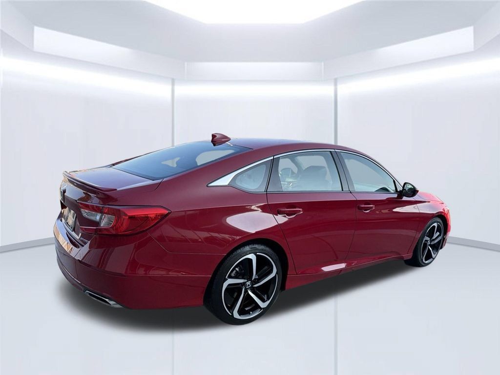 Used 2018 Honda Accord Sport image 6
