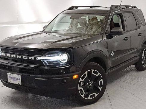 Certified 2024 Ford Bronco Sport Outer Banks w/ Tech Package AWD/4WD image 6