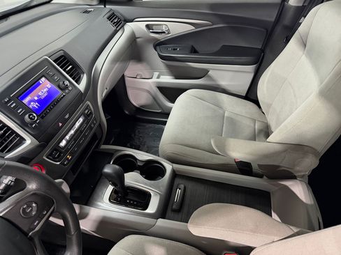 Used 2020 Honda Pilot LX image 35