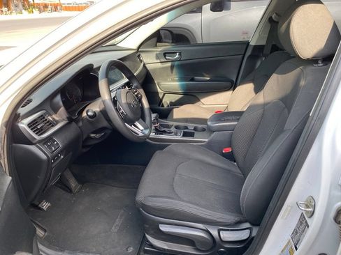 Used 2020 Kia Optima LX FWD image 7