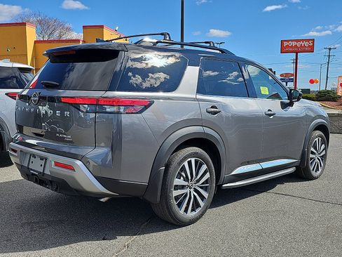 Certified 2022 Nissan Pathfinder Platinum w/ Lighting Package (N93) AWD/4WD image 6