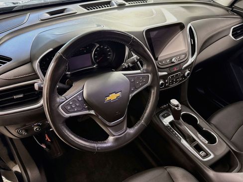 Used 2018 Chevrolet Equinox Premier w/ LPO, Cargo Package AWD/4WD image 11