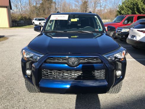 Certified 2019 Toyota 4Runner SR5 Premium image 3
