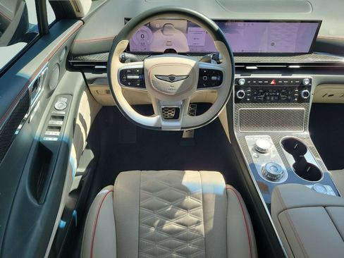Used 2025 Genesis GV80 3.5T e-SC AWD/4WD image 15