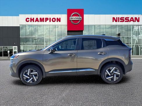 New 2026 Nissan Kicks SV w/ Illumination Package image 3