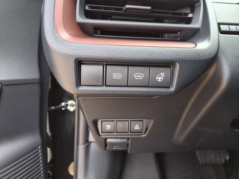 Certified 2026 Toyota Prius Plug-In Hybrid FWD image 22