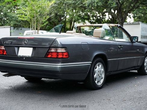 Used 1995 Mercedes-Benz E 320 Convertible image 8