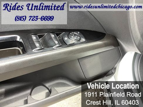 Used 2014 Ford Fusion SE FWD image 8