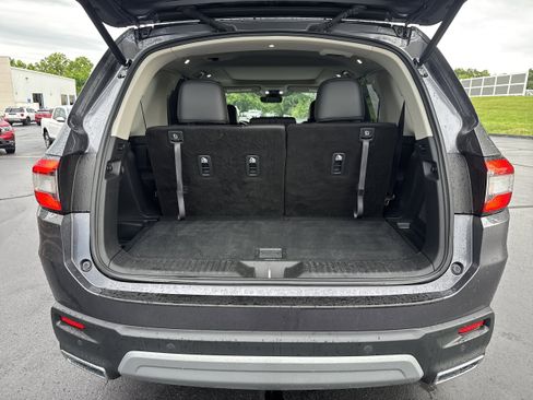 Used 2023 Honda Pilot Elite image 12