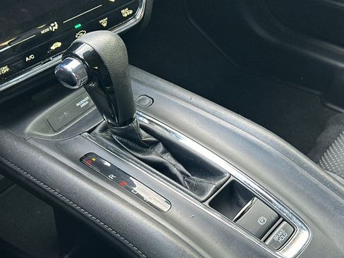 Used 2020 Honda HR-V EX image 23