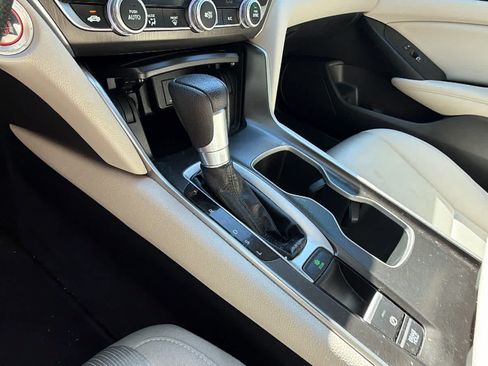 Used 2019 Honda Accord LX image 12