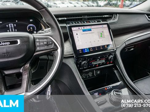Used 2023 Jeep Grand Cherokee Limited AWD/4WD image 32
