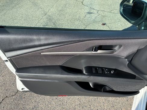 Used 2025 Toyota Camry LE image 20