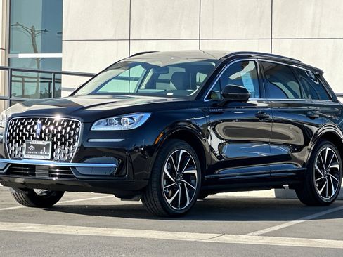 New 2025 Lincoln Corsair Grand Touring w/ Equipment Group 301A image 7