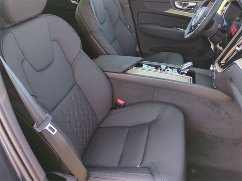 New 2026 Volvo XC60 B5 Core w/ Protection Package Premier image 22