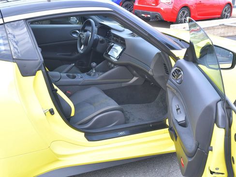 Used 2023 Nissan Z w/ Floor Mat Package (L93) RWD image 18
