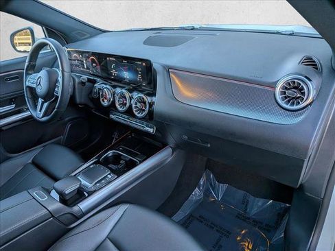 Used 2022 Mercedes-Benz GLA 250 4MATIC image 25