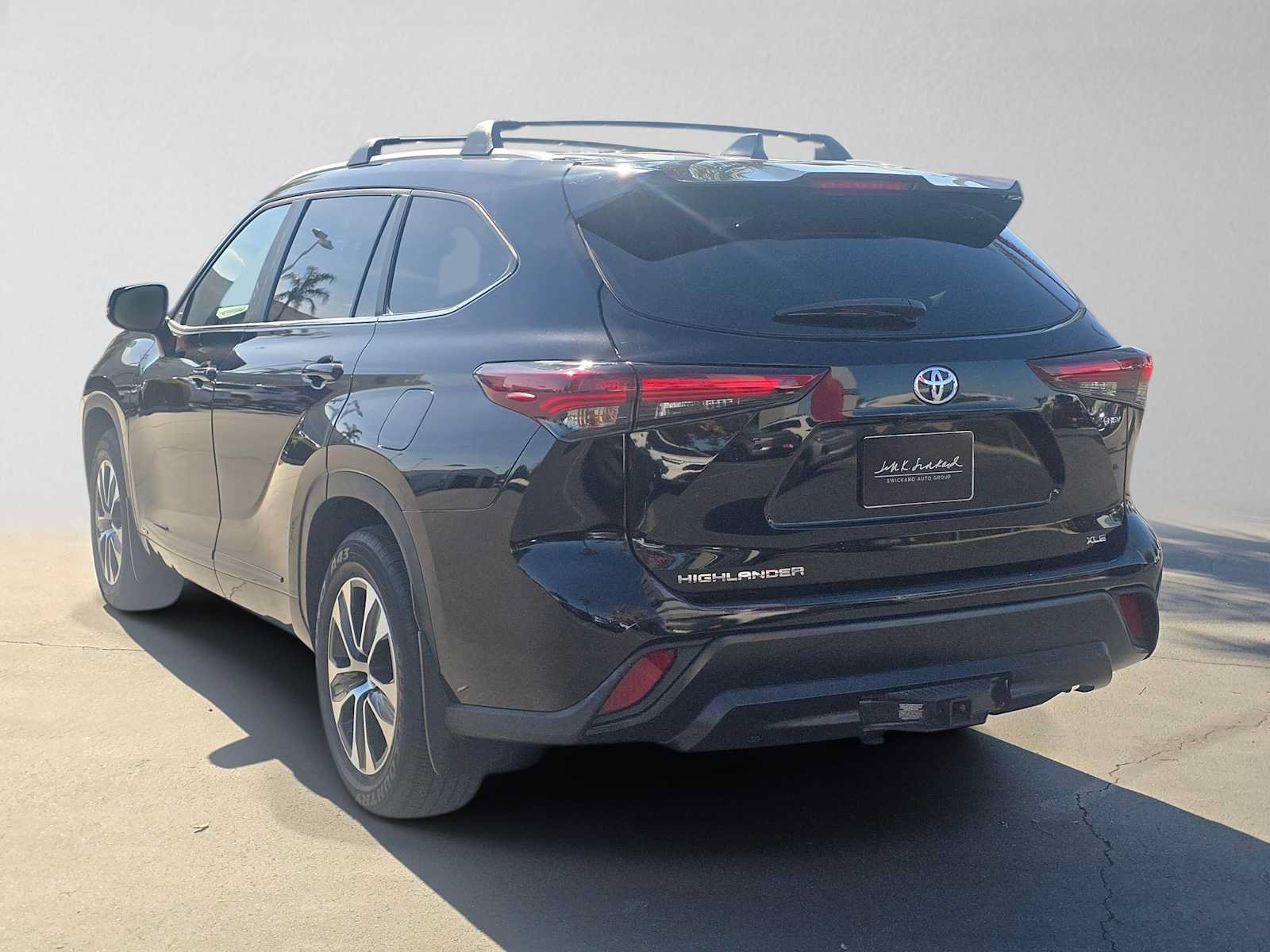 Certified 2025 Toyota Highlander XLE AWD/4WD image 5