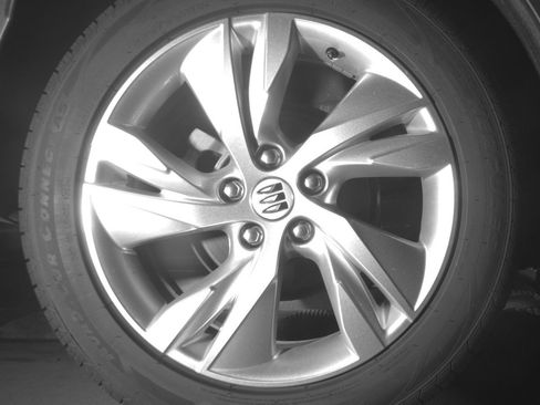 Used 2025 Buick Encore GX Preferred AWD/4WD image 15