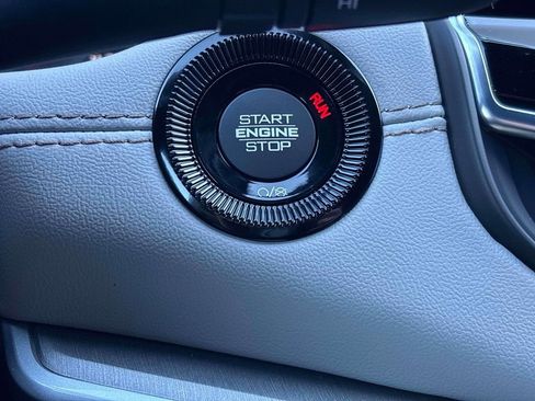 New 2026 Jeep Compass Limited image 13