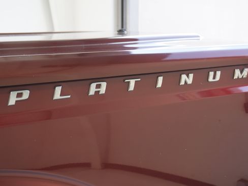 Used 2016 Ford F250 Platinum w/ FX4 Off-Road Package image 10